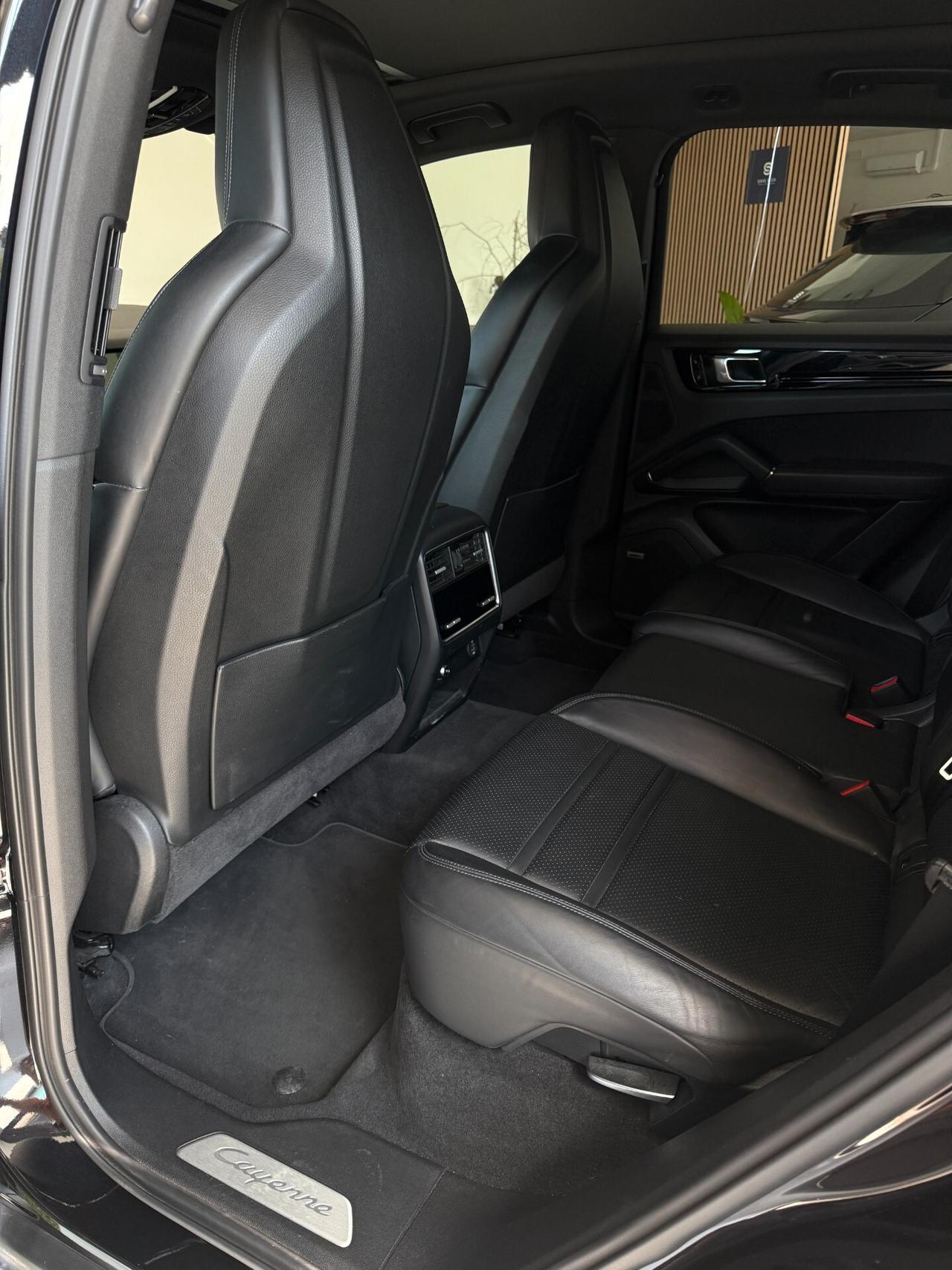 Porsche Cayenne 3.0