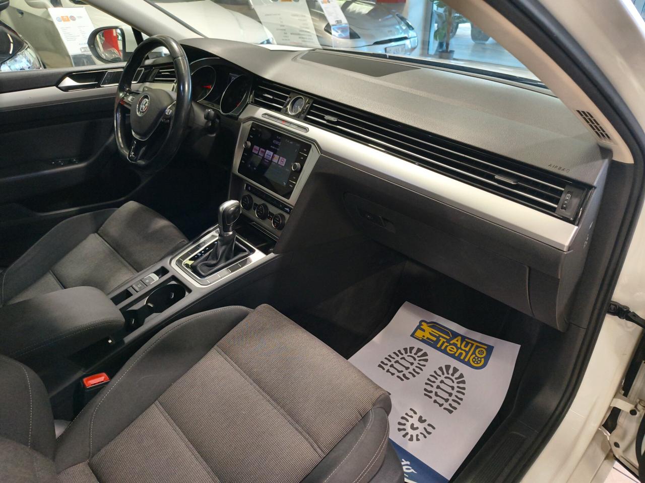 Volkswagen Passat 1.6 TDI SCR DSG Business BMT