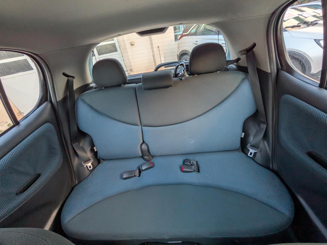 TOYOTA YARIS 1.0 VVT-i 65CV