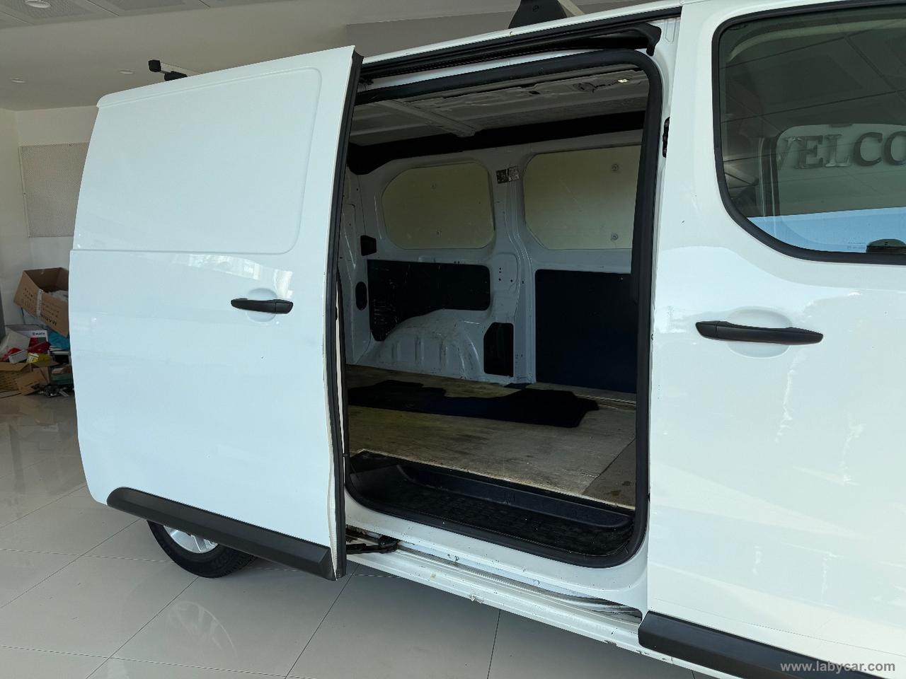 Vivaro 1.5D120S&S PL-TN M Furg. Essentia