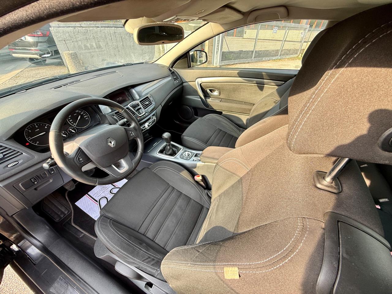 Renault Laguna Coupé 2.0 dCi 150CV Wave Edition