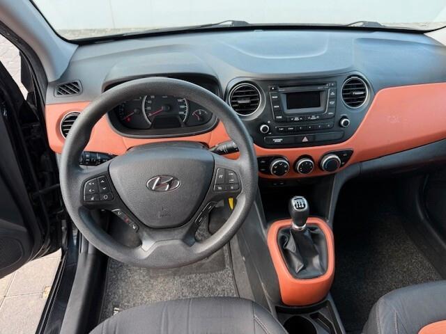 Hyundai i10 1.0 MPI Sound Edition 2017