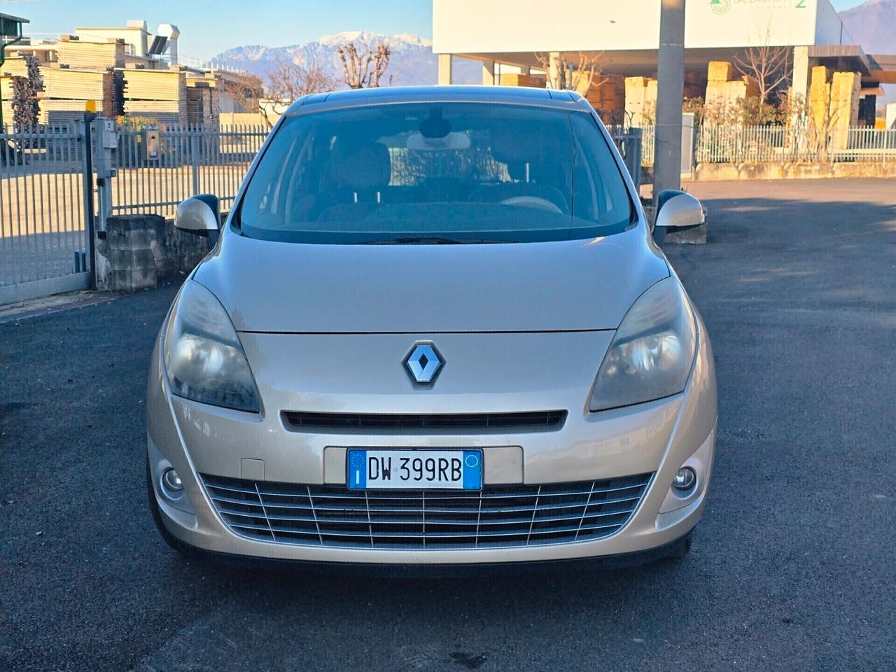 Renault Scenic 7 POSTI 1.9 DIESEL UNICO PROPRIETARIO ANN0 2009