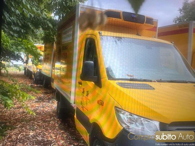 MERCEDES-BENZ Sprinter F32/30 REFRIGERATO + IVA