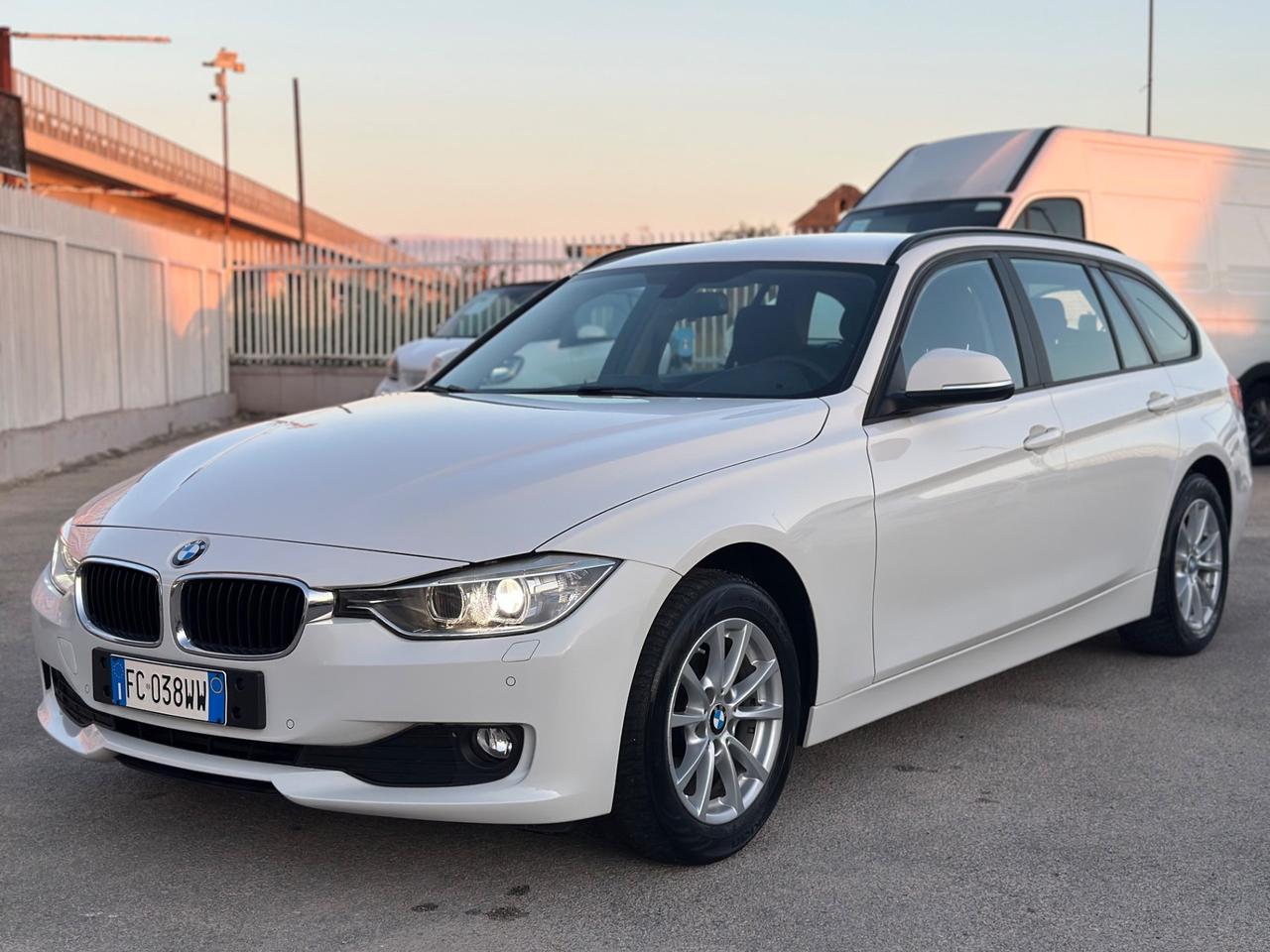 Bmw Serie 316d Touring Modern 2.0 116CV DA VETRINA