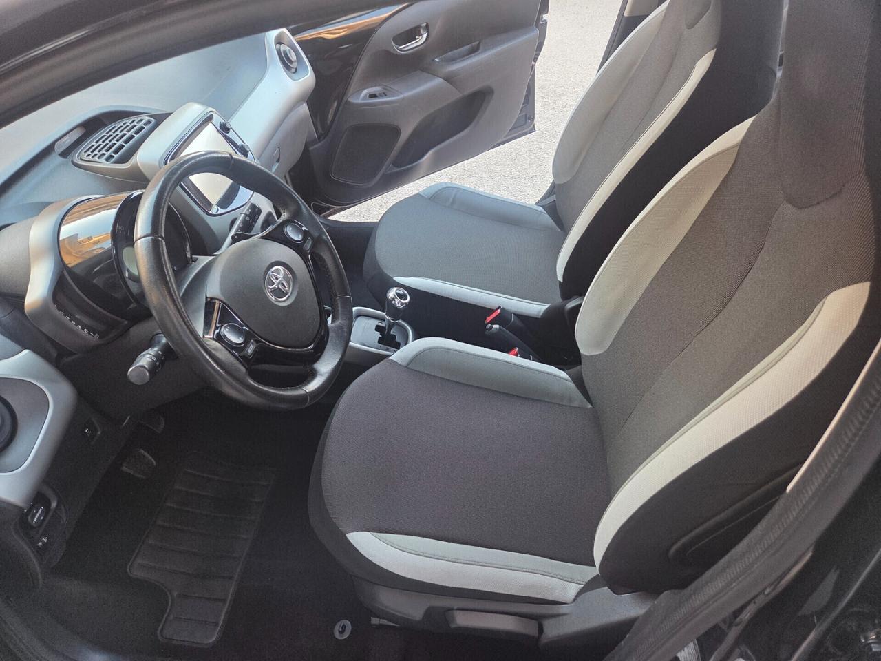TOYOTA AYGO 1.0 BENZ 70 CV AUTOMATICA KM CERTIFICATI