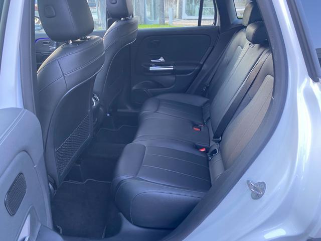 MERCEDES-BENZ GLA 220 d Automatic 4Matic Sport Plus