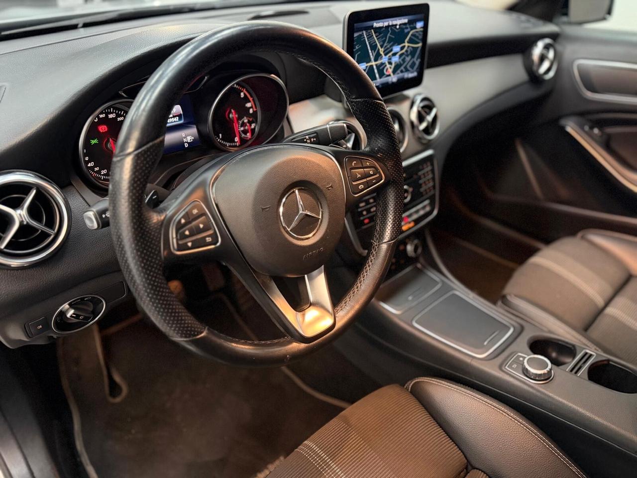 Mercedes Benz GLA 200 d Automatic Sport
