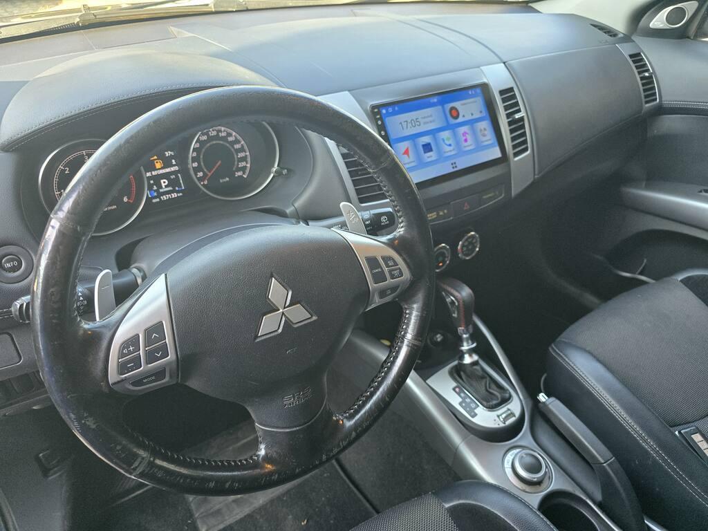 Mitsubishi Outlander 2.2 DI-D Instyle 4WD TC-SST