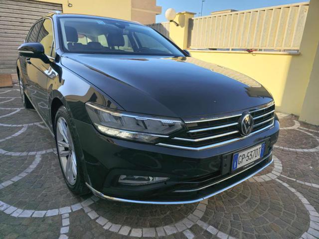 VOLKSWAGEN Passat Variant 1.5 TSI ACT DSG Business AUTOMATICA