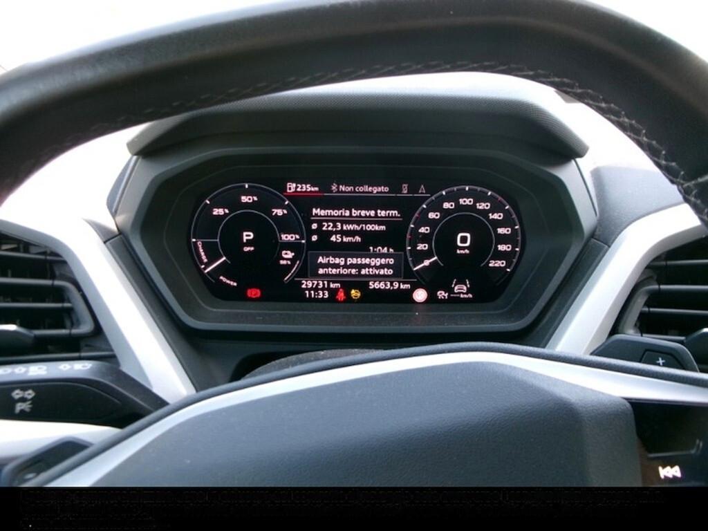 AUDI Q4 40 E-TRON 204CV AUTOMATIC BUSINESS ( FARI LED - VIRTUAL COCKPIT - CRUISE - CLIMA TRIZONA - NAVI - PDC - CERCHI 18 )
