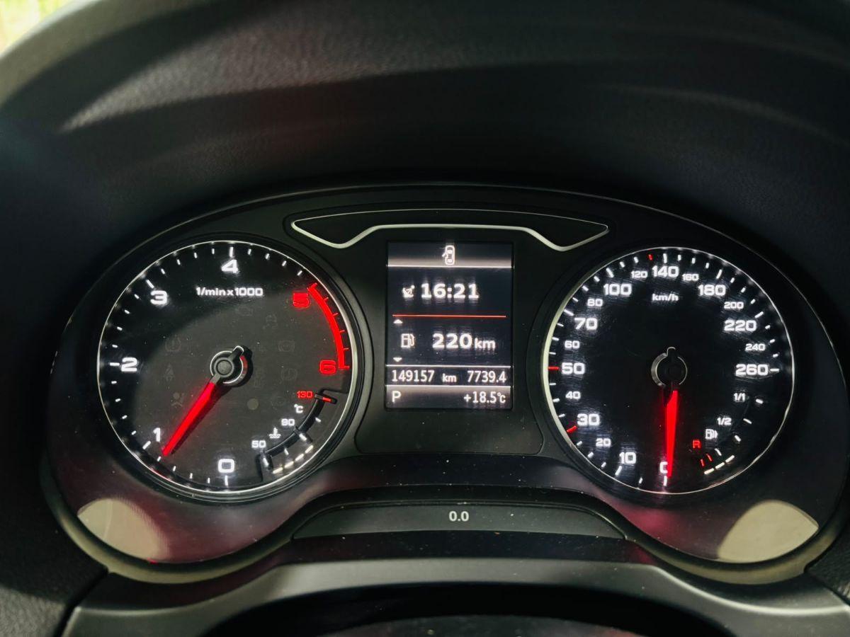 Audi A3 Sportback 1.6 TDI S tronic Ambition S-Line
