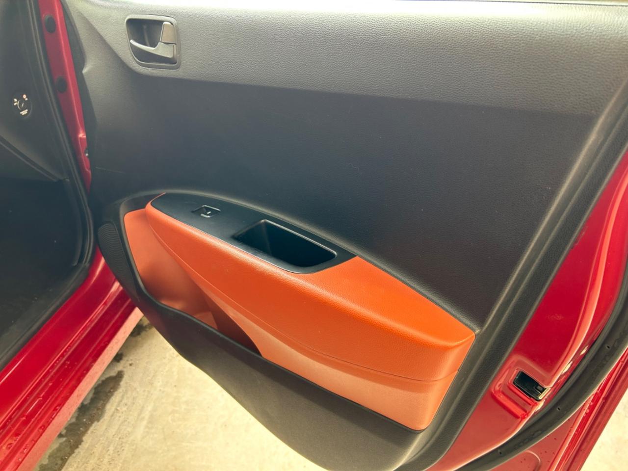 Hyundai i10 Login