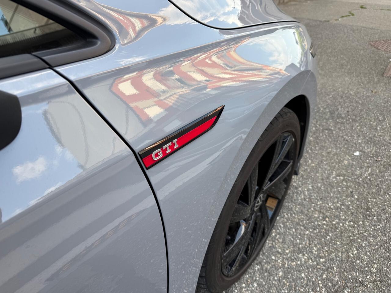 Volkswagen Golf GTI 2.0 TSI DSG PERFORMANCE
