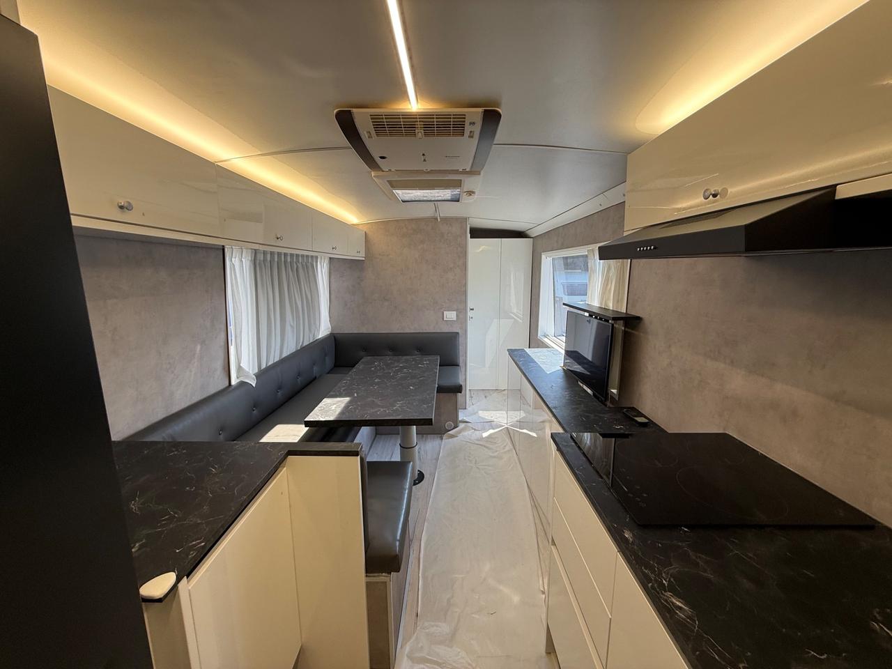 Man Pullman Camperizzato 12 metri 18qli