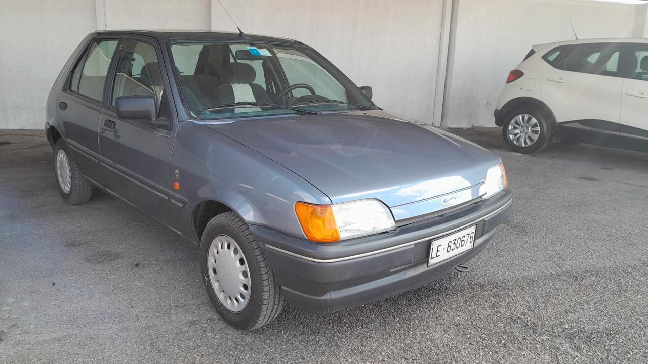 Ford Fiesta 1.1 5 porte Ghia