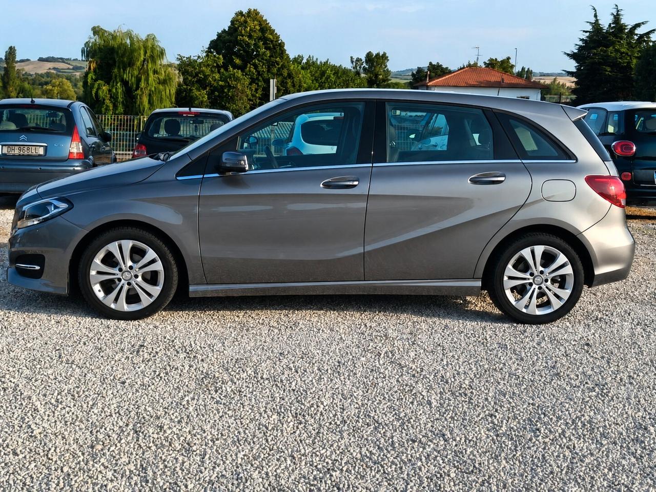 Mercedes-benz B 2016 180 d Automatic Premium NEOPATENTATI NAVI