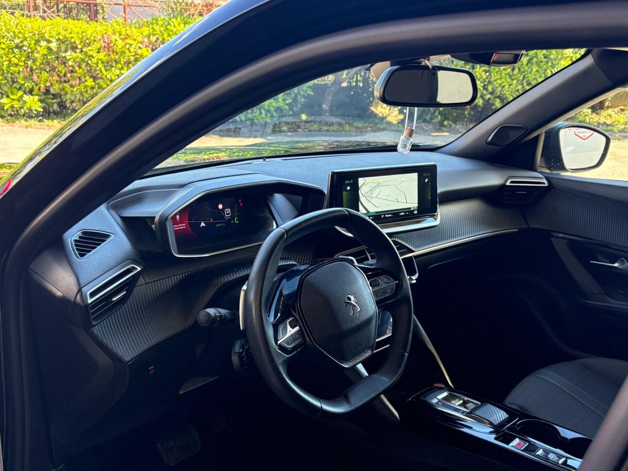 Peugeot 2008 BlueHDi 130 S&S EAT8 Allure Pack