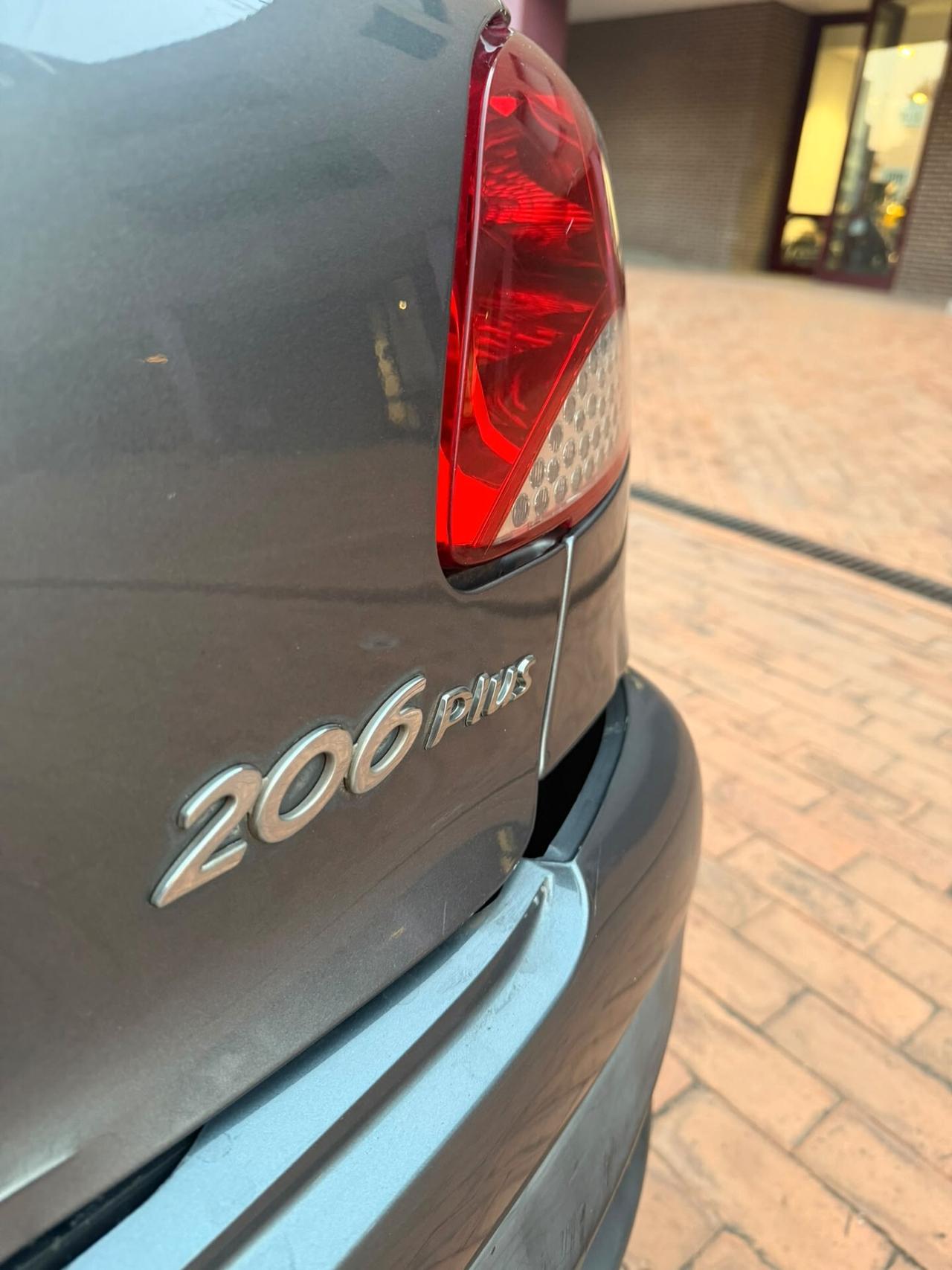 Peugeot 206 Plus 1.1 60CV 5p. Trendy