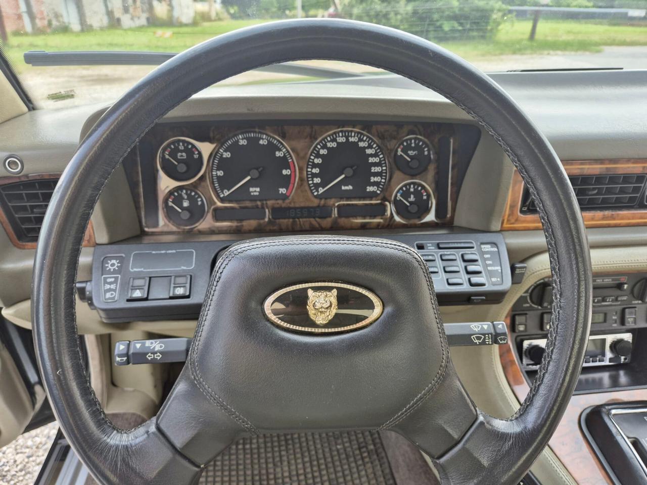 Jaguar XJ Sovereign 4.0