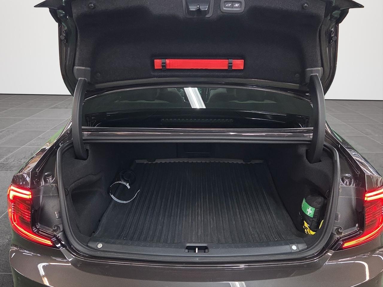 Volvo S90 B5 (d) AWD Geartronic R-design