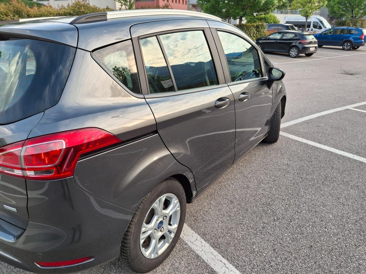 Ford bmax anno 2016 titanium neo patentati