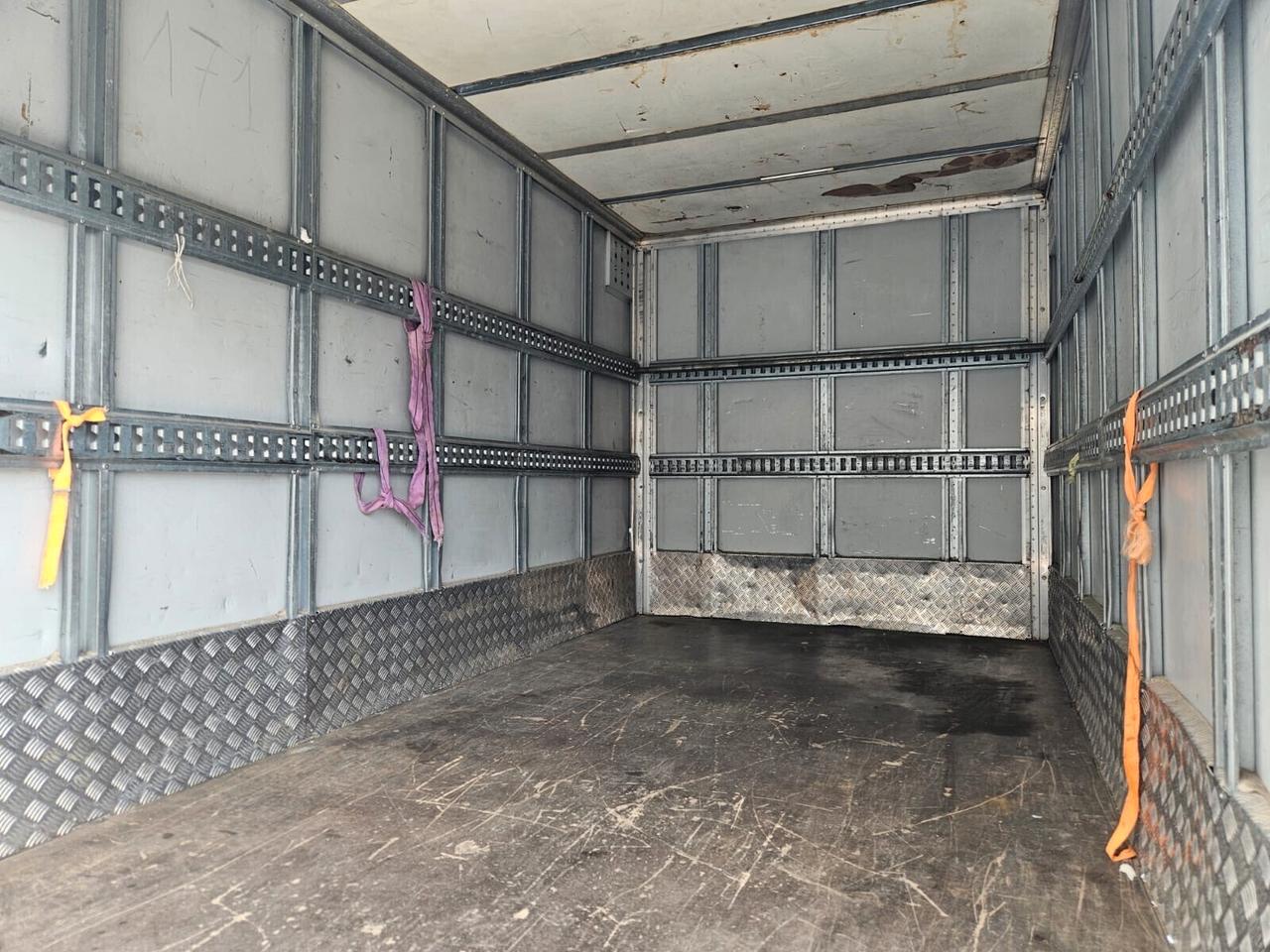 IVECO OMNICAR CON SPONDA POSTERIORE CARICATRICE PREZZO PIU IVA