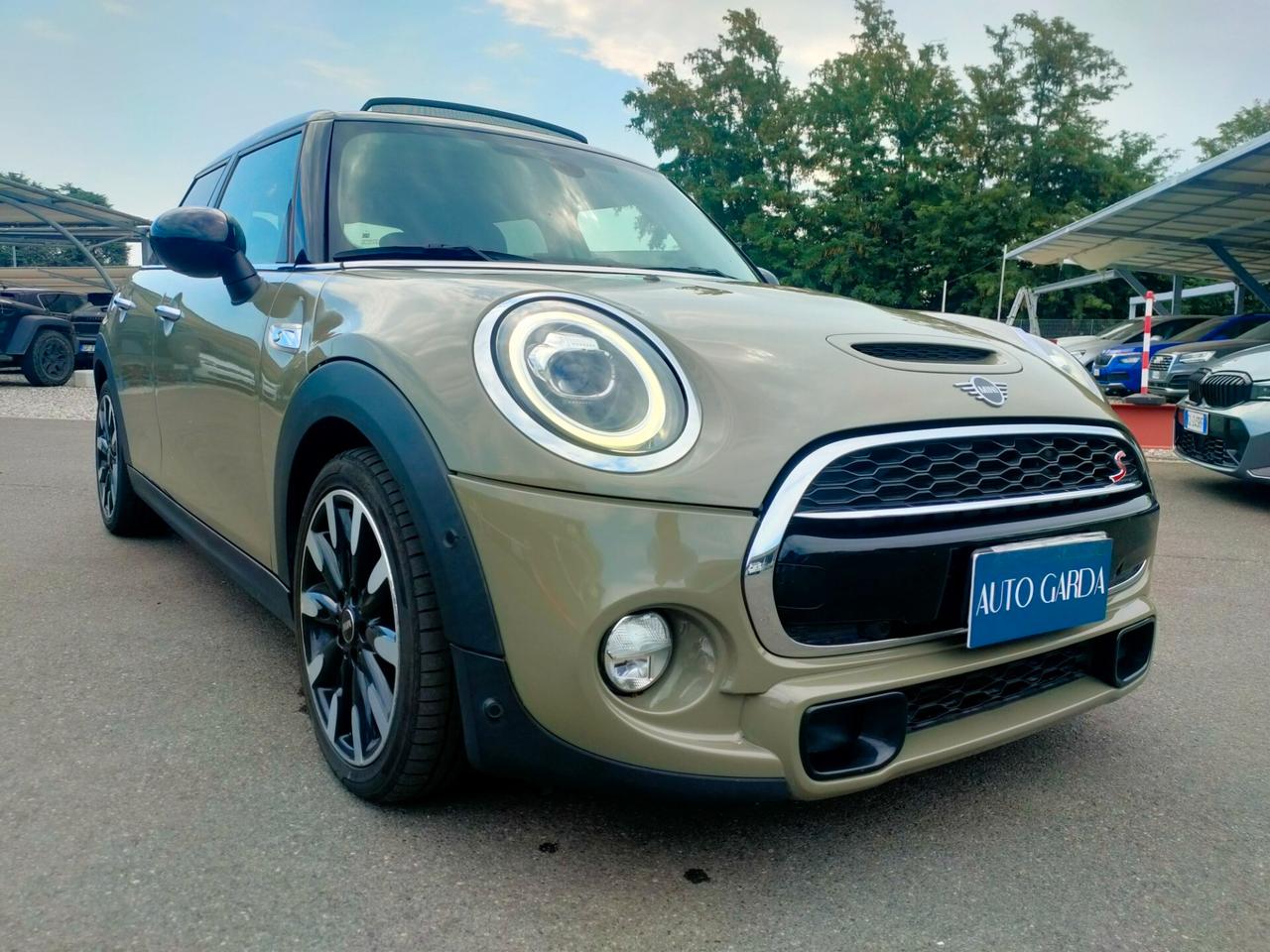 Mini 2.0 Cooper SD aut. Hype 5 porte FULL OPTIONAL
