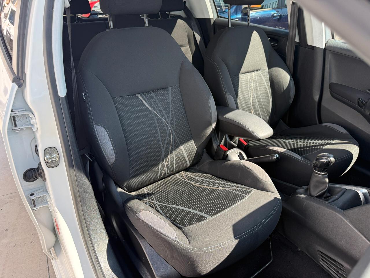 PEUGEOT 208 ANNO 2013 1.2 BENZINA 82 CV