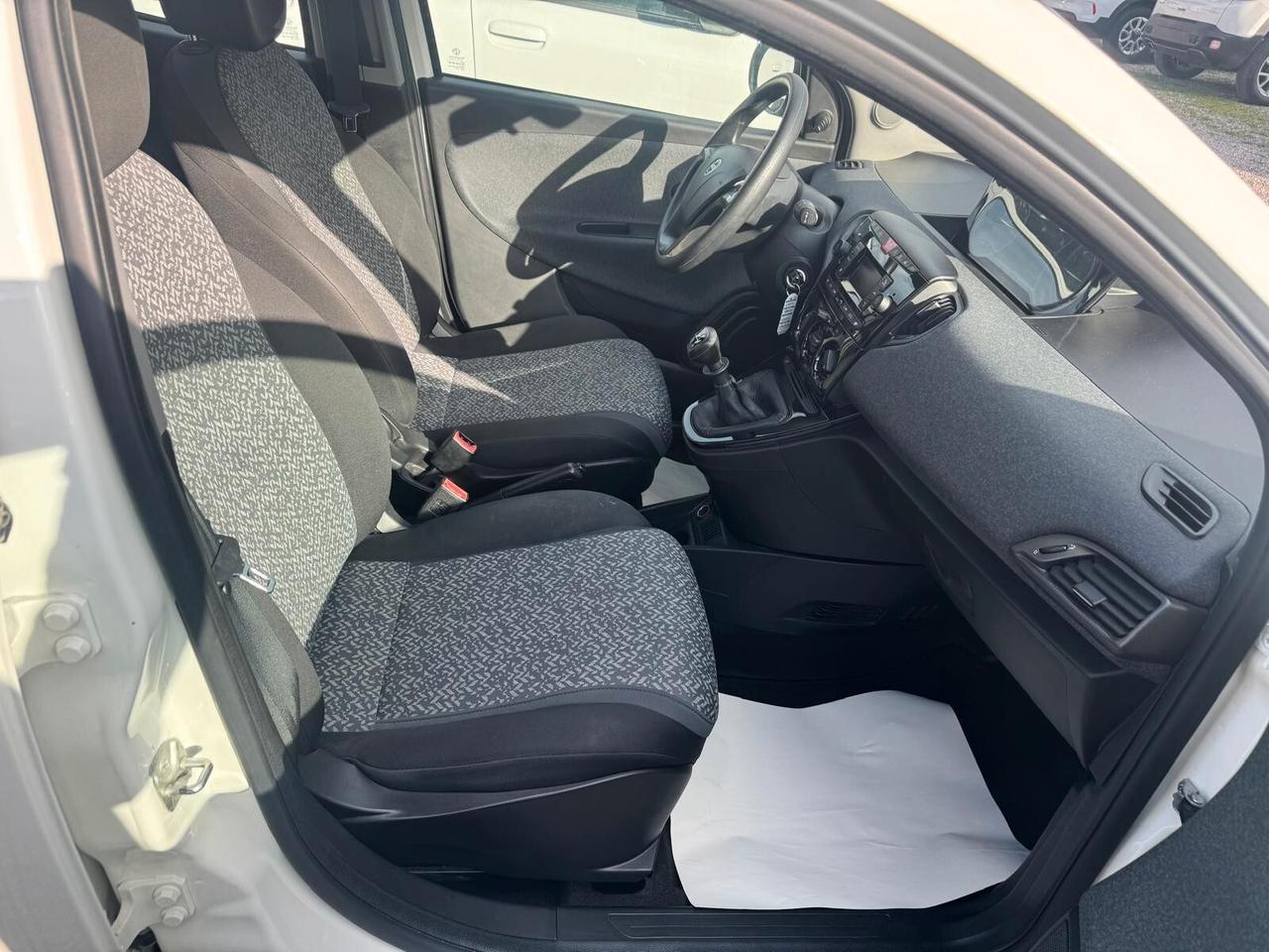 Lancia Ypsilon 1.2 69 CV 5 porte S&S Elefantino Blu