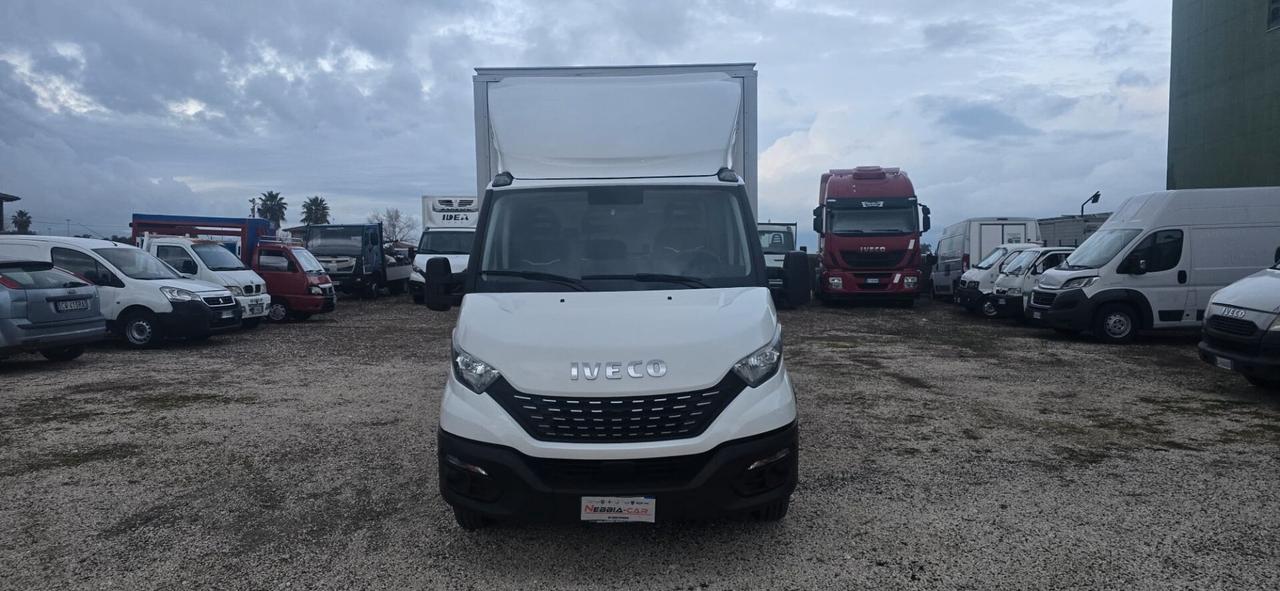 IVECO DAILY 35-160 FURGONE MT4.25 KM93.000 EURO