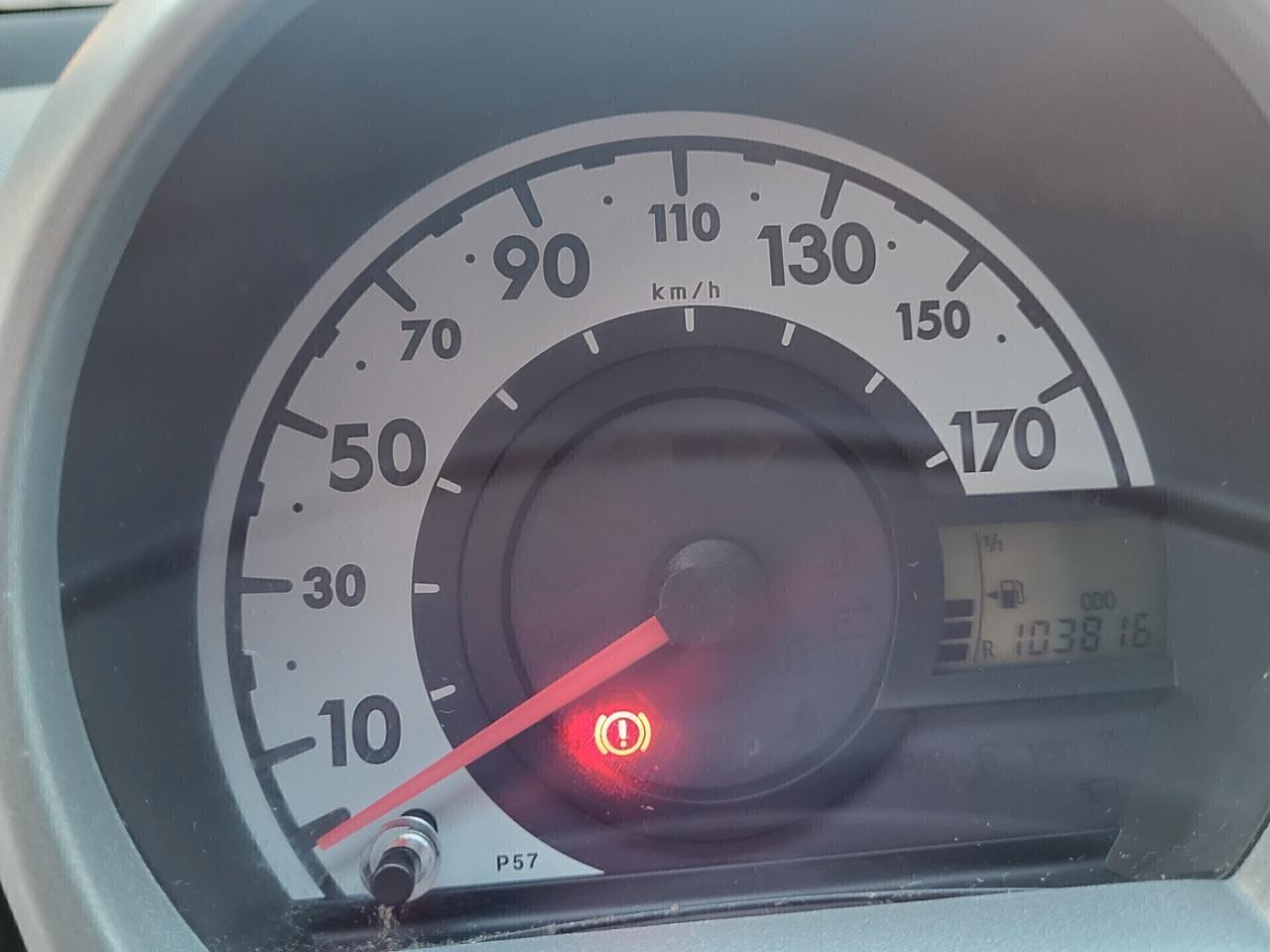 Toyota Aygo 1.0 12V VVT-i 5 porte 04/2011KM 103000