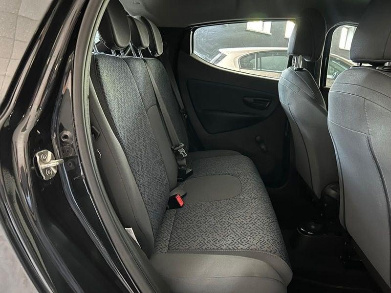 Lancia Ypsilon 1.0 FireFly 70cv Hybrid