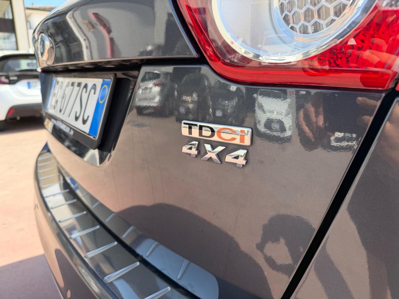 Ford Kuga Kuga+ 2.0 TDCi 140 CV 2WD DPF