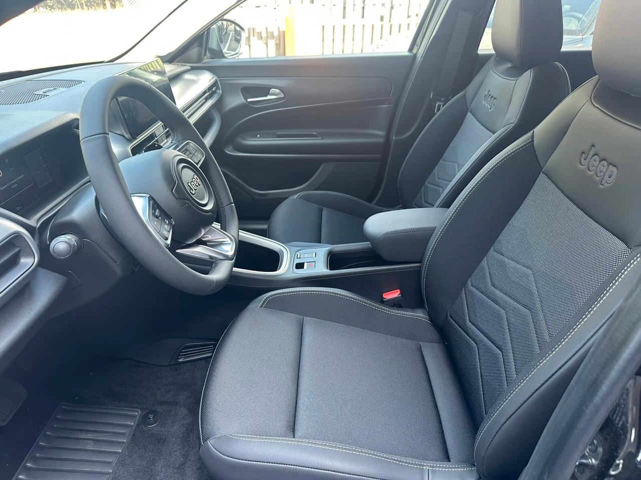 Jeep Avenger 1.2 Turbo 100 CV MHEV Summit