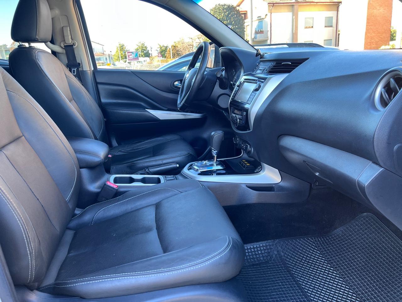 Nissan Navara 2.3 dCi 190 CV 7AT 4WD Double Cab N-Connecta