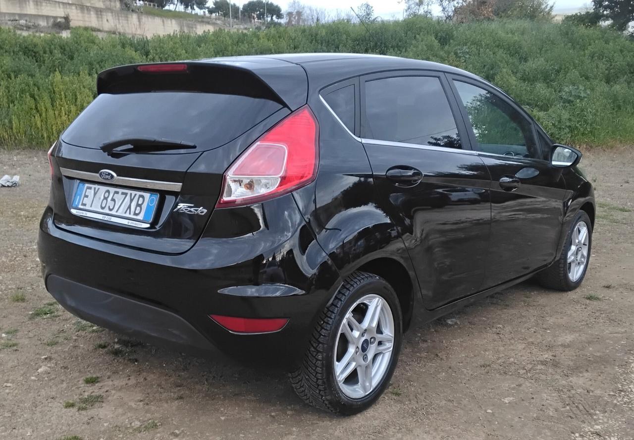 Ford Fiesta 1.4 5p. Bz.- GPL Titanium