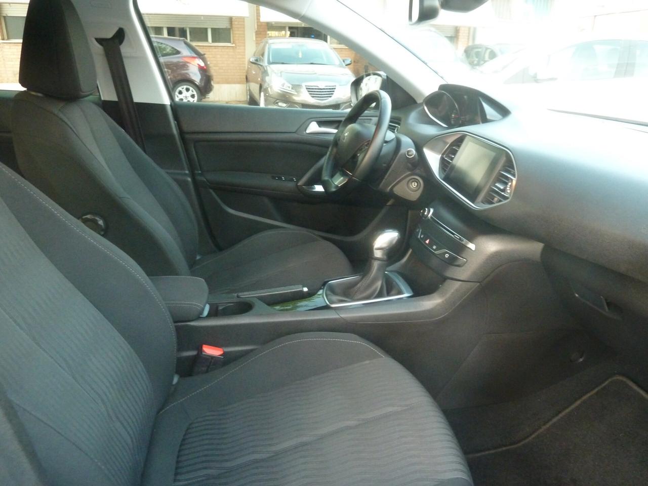 Peugeot 308 1.6 HDi 92 CV Active