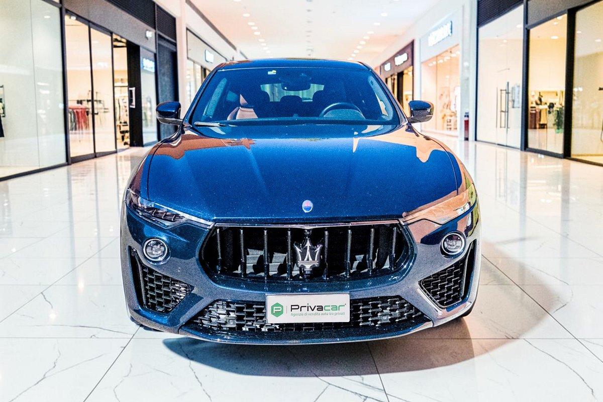 MASERATI Levante V6 Diesel 275 CV AWD Gransport
