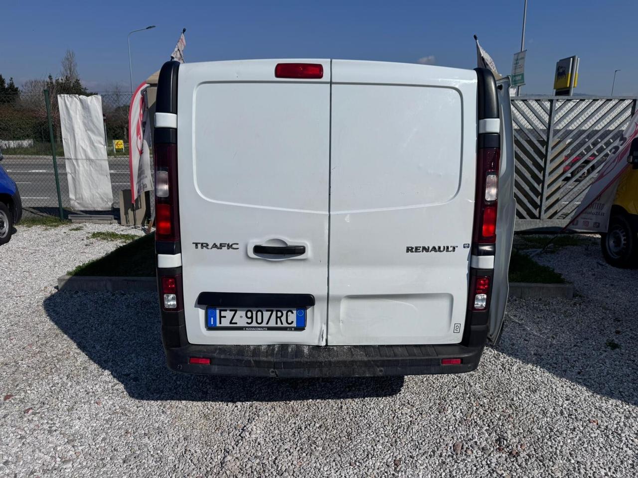 Renault Trafic T28 2.0CDi Cargo 120CV Iva Compresa