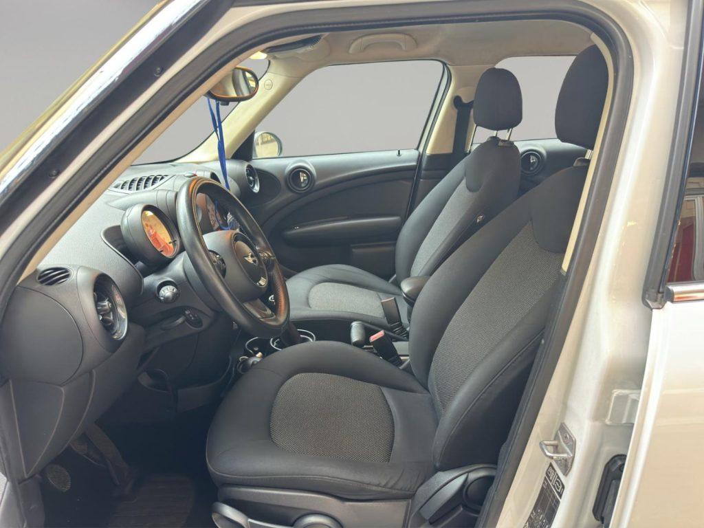 MINI Mini Countrym.(R60) Mini 1.6 Cooper D Coun...