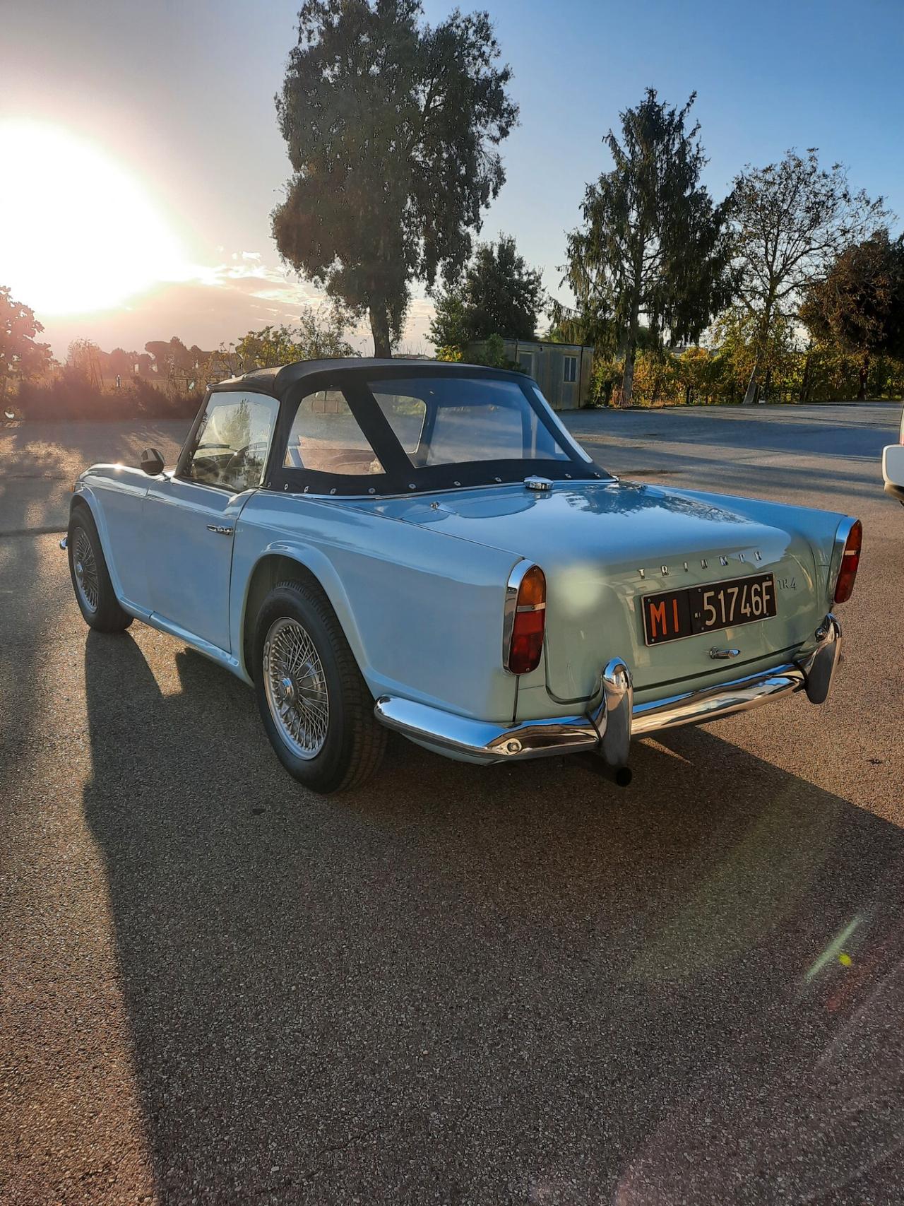 Triumph TR4 Sport