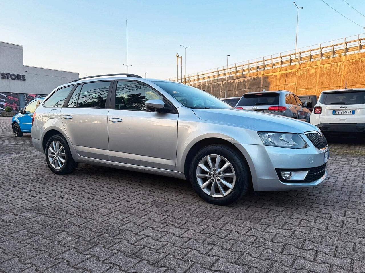 Skoda Octavia 2.0 TDI CR Wagon Executive NAVIGA CRUISE OK NEOPATENTATI