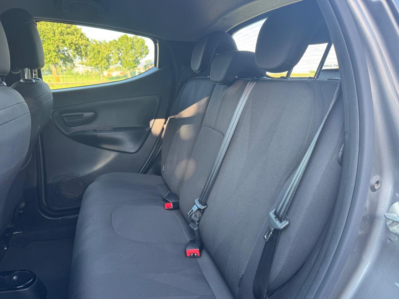 Lancia Ypsilon 1.2 69 CV 5 porte S&S Gold