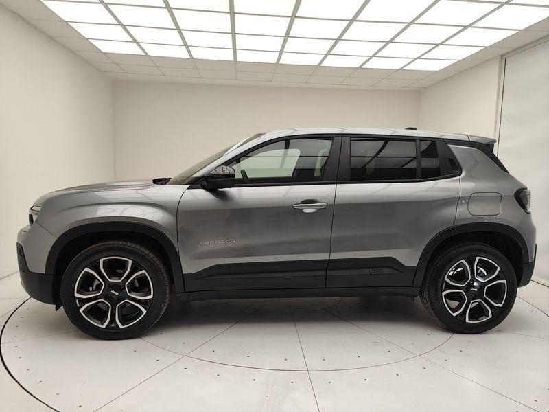 Jeep Avenger 2022 1.2 turbo Summit fwd 100cv
