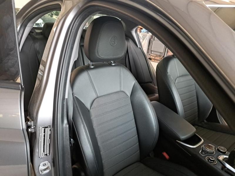 ALFA ROMEO GIULIA 2.2 Turbo Diesel 190CV Executive AT8 4 PORTE BERLINA
