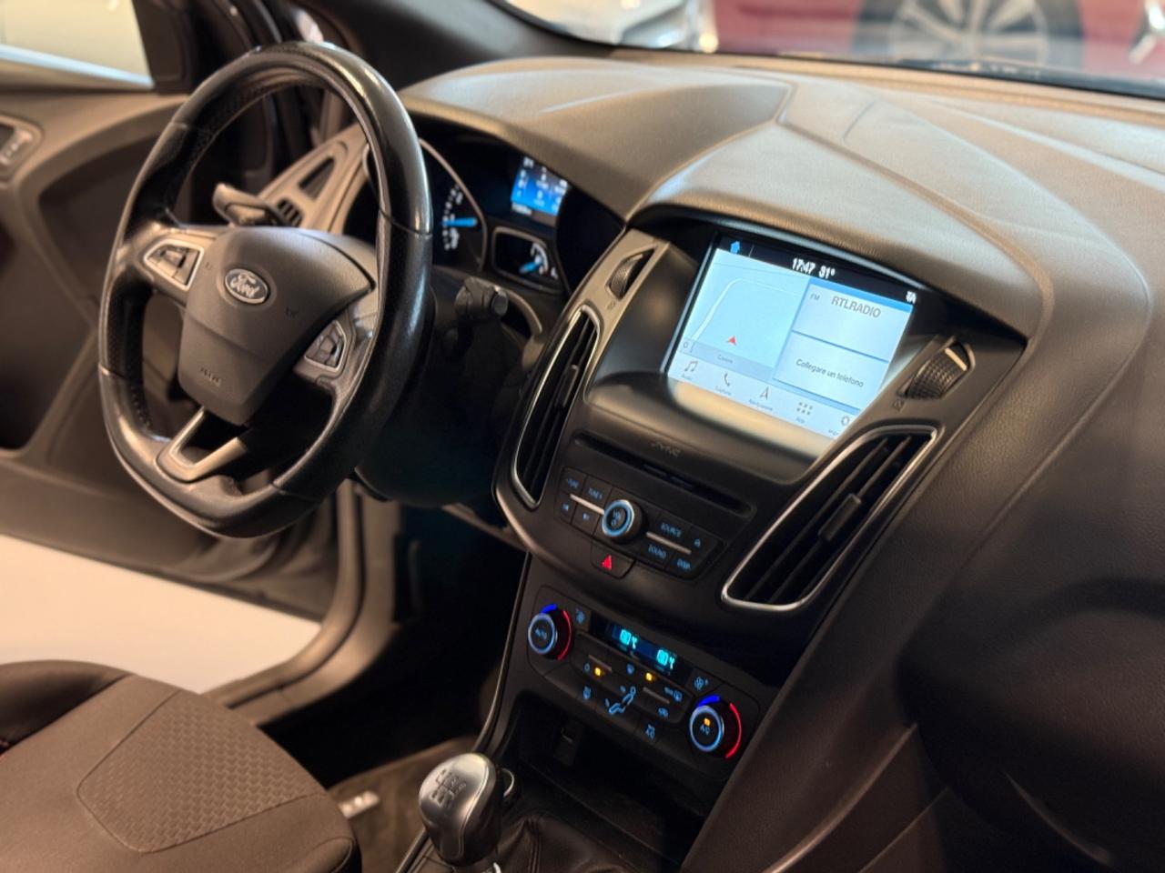 Ford Focus 1.0 EcoBoost 125 CV Start&Stop ST Line Business