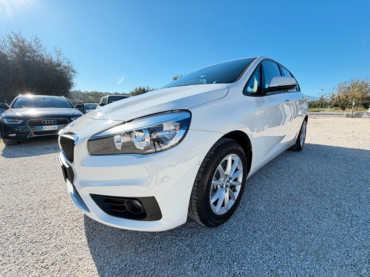 Bmw 218i Tourer 135 cv 14.565 km unico proprietario