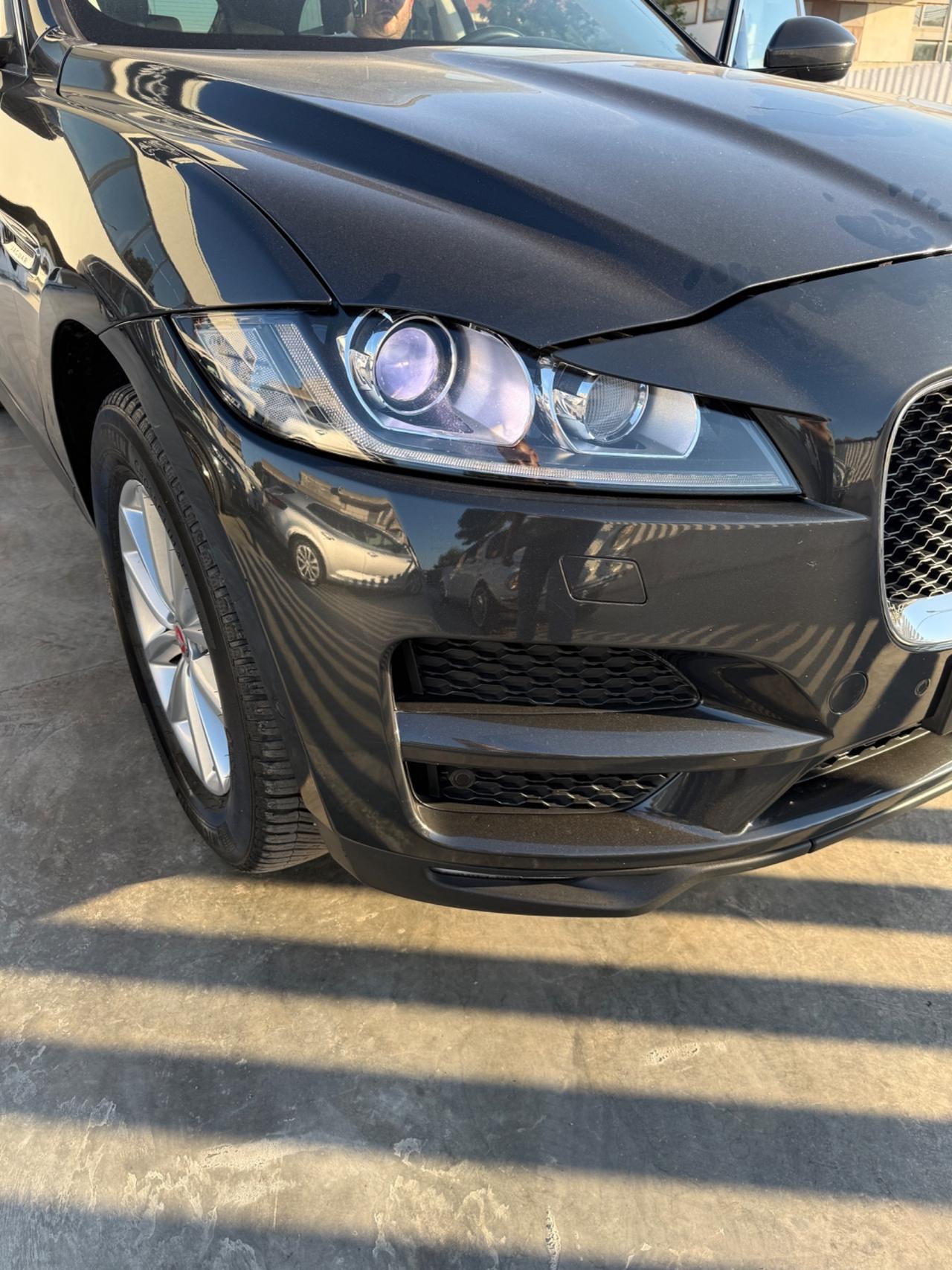 Jaguar F-Pace 2.0 D 180 CV AWD aut. Portfolio
