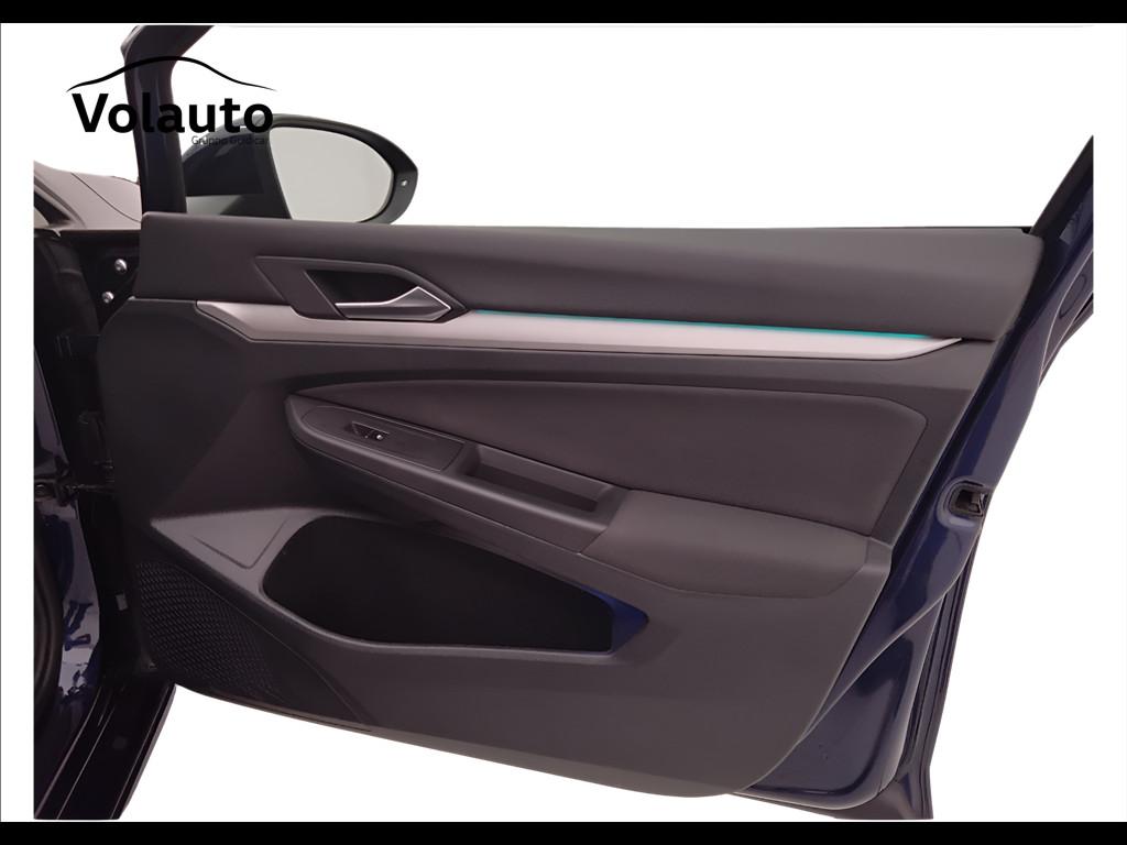 VOLKSWAGEN Golf VIII 2020 - Golf 1.5 tgi Life 130cv